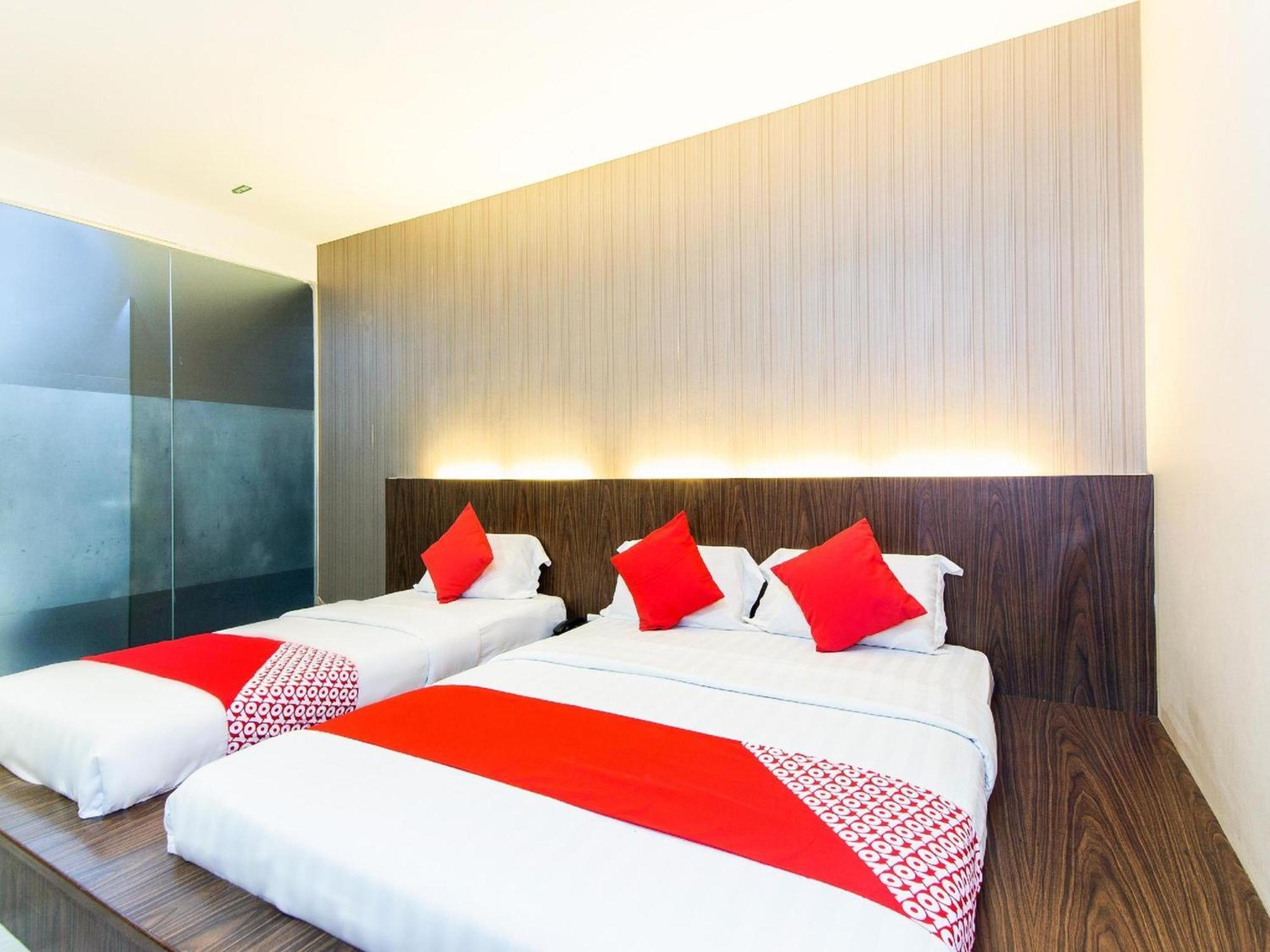โอโย 340 คอมฟอร์ต โฮเต็ล Hotel Kampong Batu Belah ภายนอก รูปภาพ