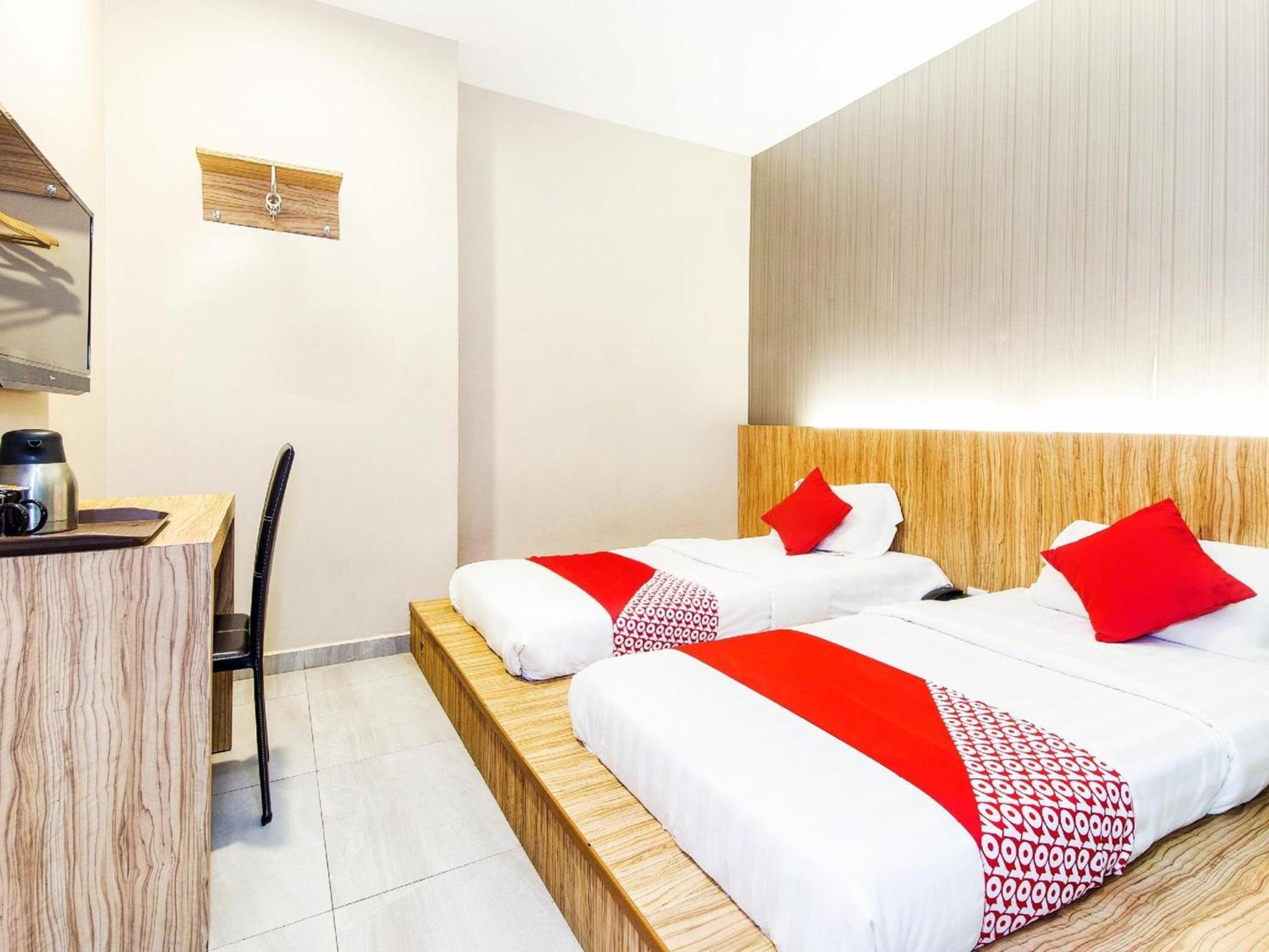 โอโย 340 คอมฟอร์ต โฮเต็ล Hotel Kampong Batu Belah ภายนอก รูปภาพ